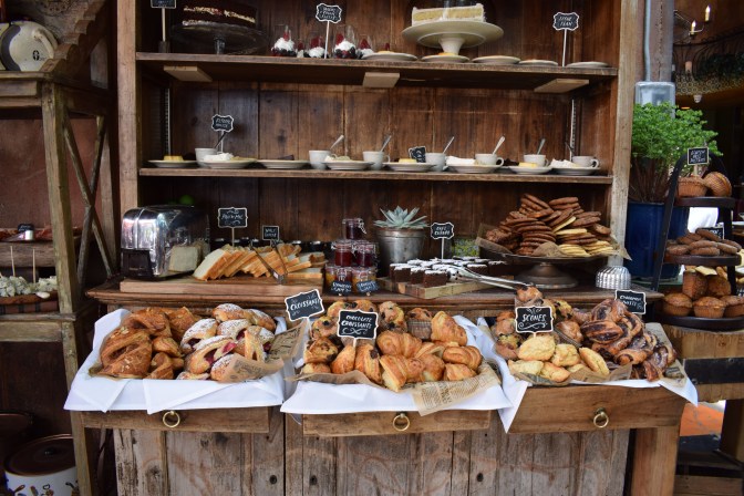 oc-food-fiend-ocfoodfiend-instagram-influencer-habana-sunday-brunch-menu-new-costa-mesa-irvine-spectrum-alex-moreno-camp-cuban-mothers-day-bakery-pastries