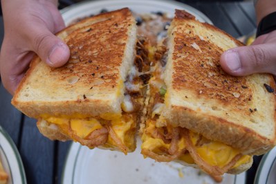 ocfoodfiend-oc-food-fiend-mamas-on-39-huntington-beach-brunch-breakfast-orange-county-places-to-eat-pancakes-milkshakes-deals-local-american-food-blogger-foodie-photography-restaurant-gr