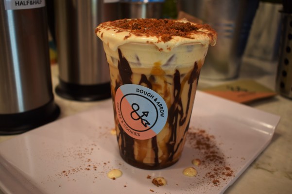 dough-and-arrow-edible-cookie-dough-costa-mesa-orange-county-latest-trend-instagram-food-blogger-ocfoodfiend-oc-fiend-blogger-restaurant-hype-review-latte-milk