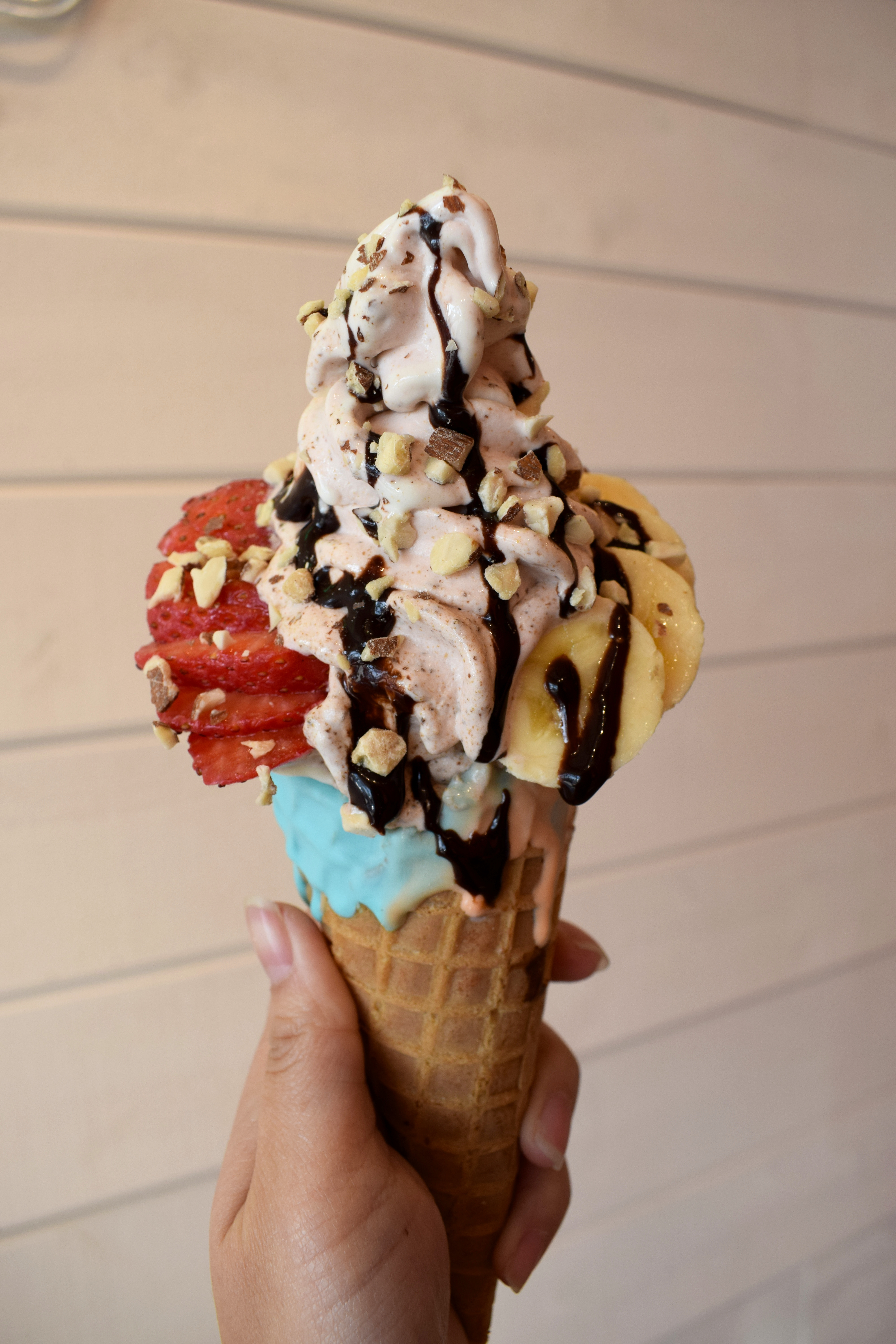 Drilld-Ice-Cream-OC-Food-Fiend-OCFoodFiend-Orange-County-New-Restaurant-Dessert-SoCal-where-to-go-blogger-Instagram-Soft-Serve-Banana-Split-Customize