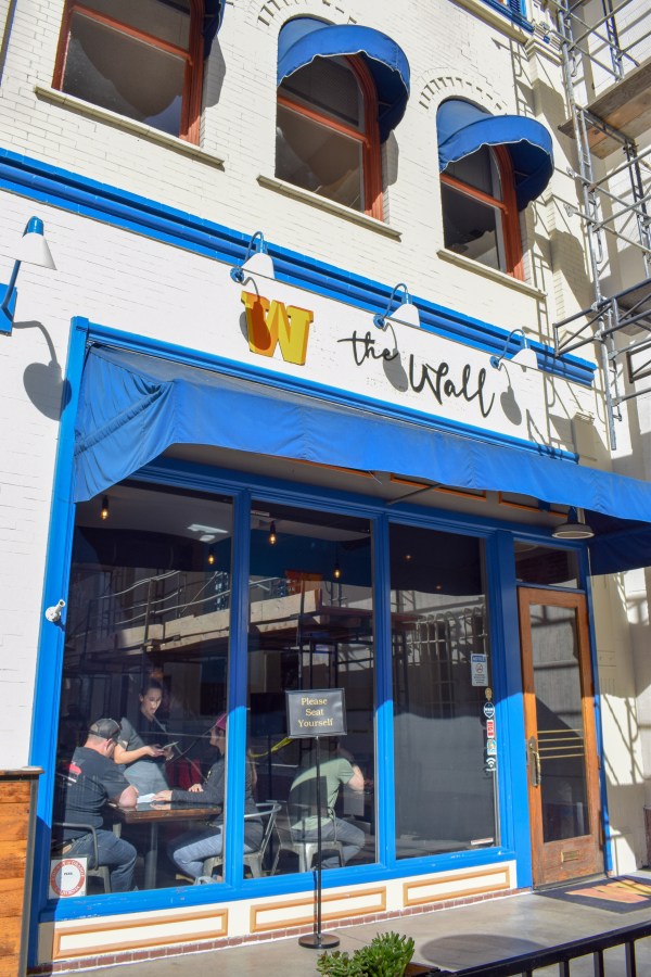 the-wall-beer-restaurant-orange-circle-oc-food-fiend-ocfoodfiend-county-fusion-tap-new-bar-bars-blogger