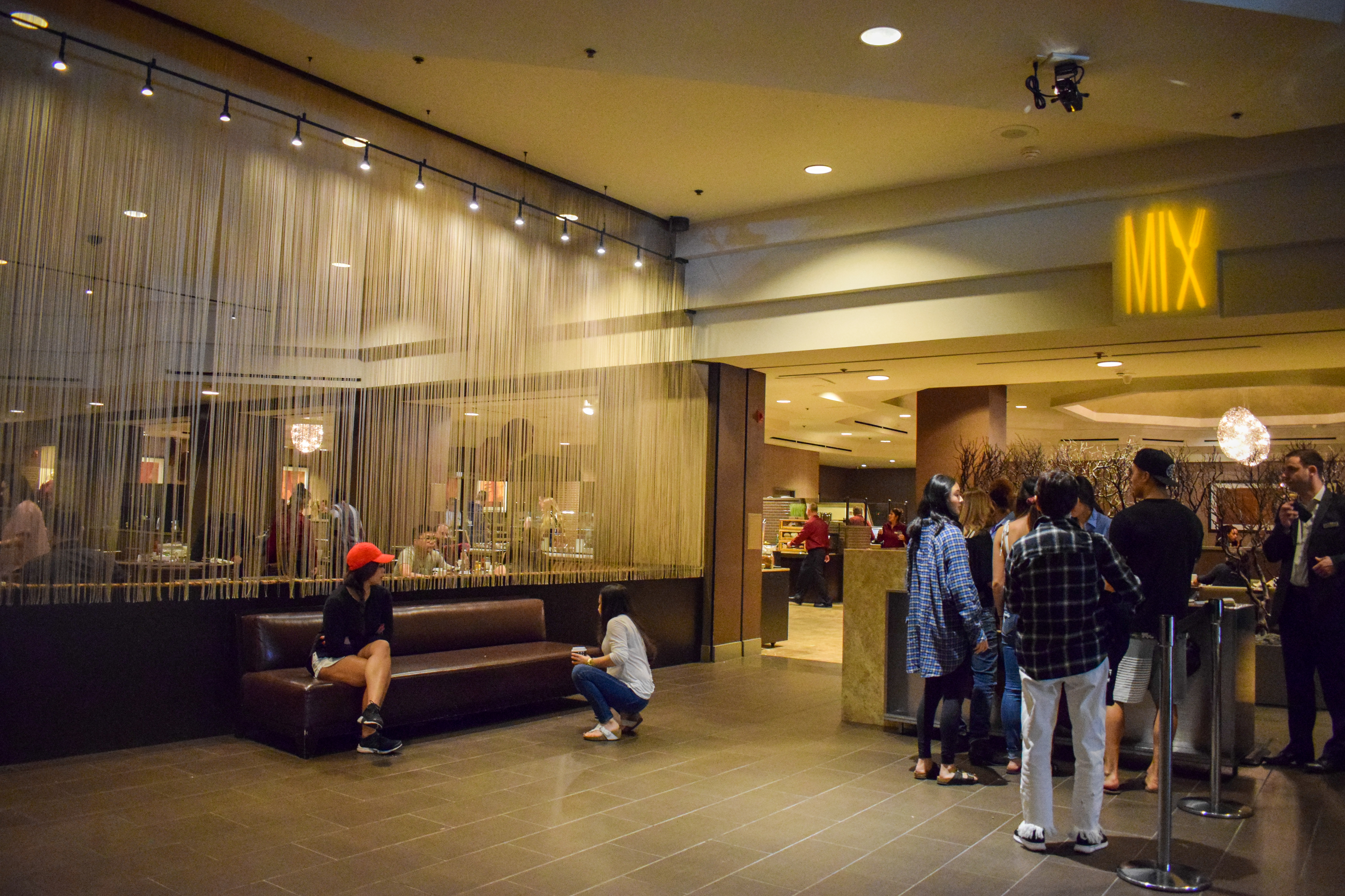 anaheim-packing-house-disneyland-places-to-eat-hilton-hotels-ocfoodfiend-oc-food-fiend-dine-in-out-package-discounts-coupon-breakfast-buffet-socal-disney