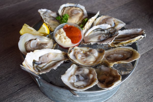 pirates-kitchen-fullerton-cajun-restaurant-menu-ocfoodfiend-oc-food-fiend-where-new-csuf-beer-bar-open-late-oysters-2