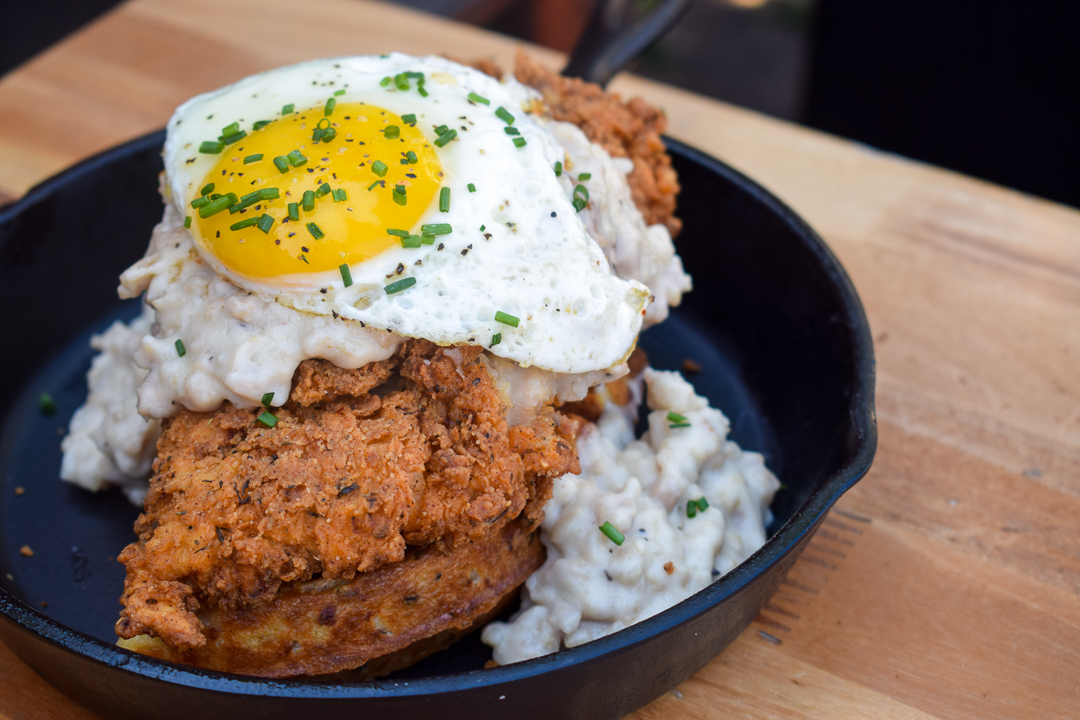 Bruxie-breakfast-brunch-orange-county-fried-chicken-sandwiches-where-to-find-ocfoodfiend-oc-foodie-blogger-instagram-restaurant-photography-new-items