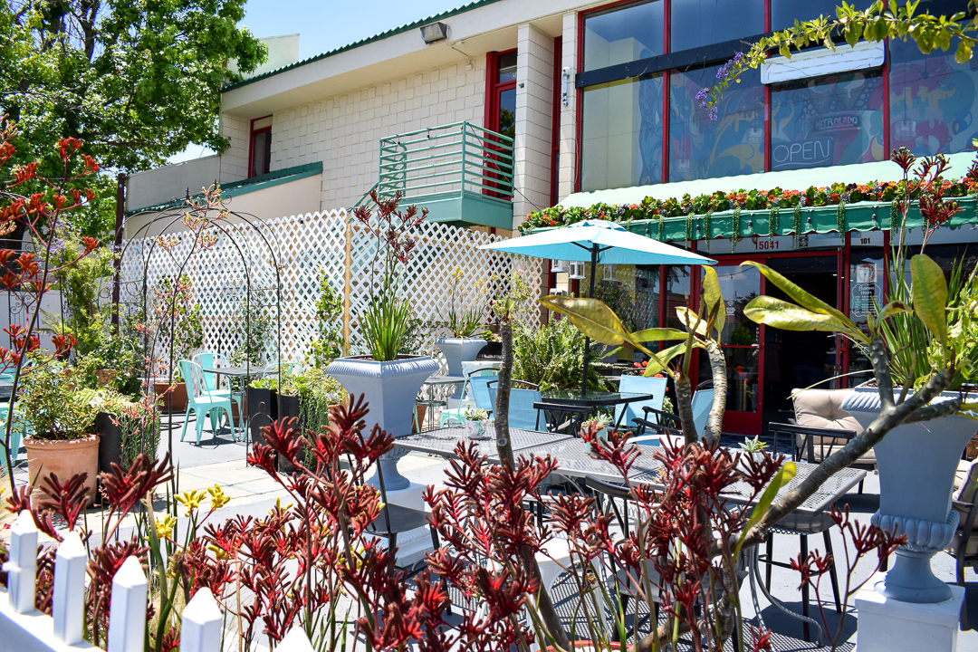 Nitrolado-Ice-Cream-Desserts-Asian-Garden-Mall-OCfoodfiend-OC-Westminster-Orange-County-Local-Blogger-Best-Places-to-hangout-study-groups-street-food-nitrogen-tea-boba-outdoor