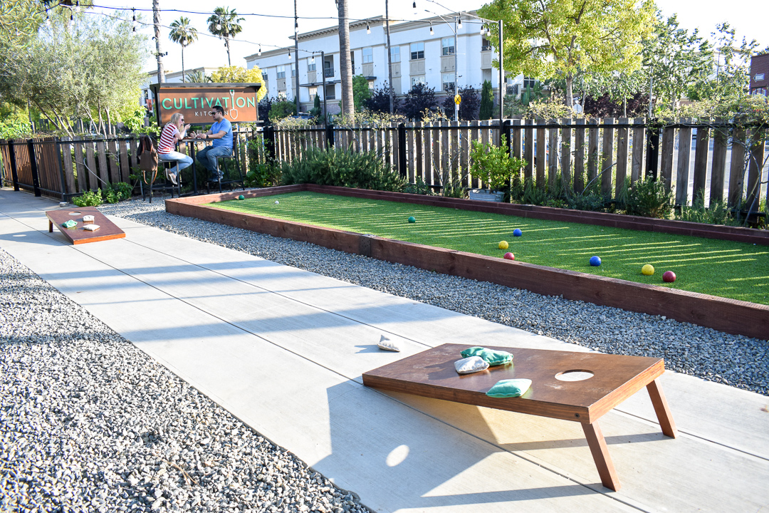 Cultivation-Kitchen-Greenhouse-Downtown-Anaheim-Dine-Inside-Date-Night-Packing-House-District-Disneyland-Where-To-Go-OC-Food-Fiend-OCfoodfiend-Orange-County-Organic-Healthy-Outdoor-Seating