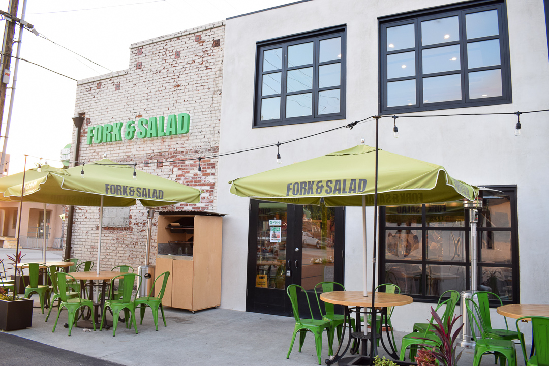 Maui-Fork-And-Salad-Orange-Circle-OC-Food-Fiend-OCfoodfiend-SoCal-Steak-Healthy-Organic-Hawaii-Foodie-Blogger